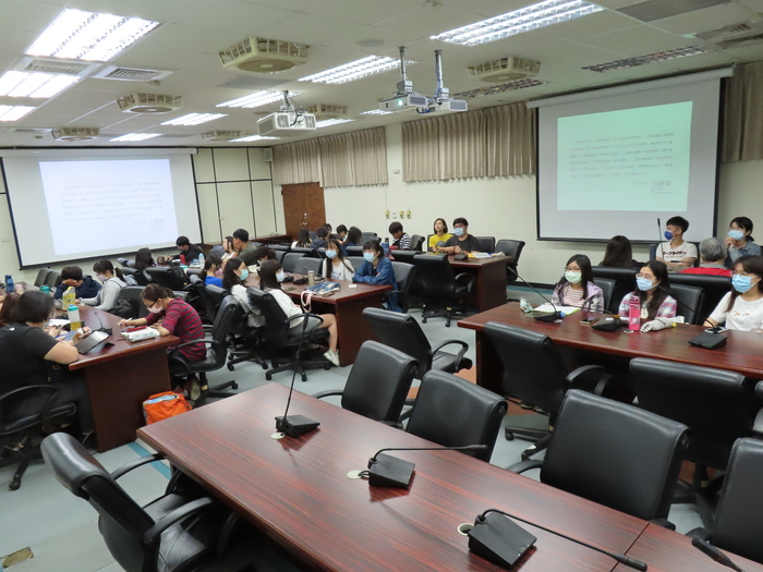(活動快報)20210414長樂國小校長、中正國小教師蒞校分享屏東原住民課程與教學發展圖片