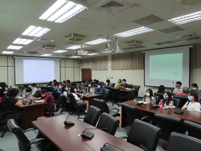 (活動快報)20210414長樂國小校長、中正國小教師蒞校分享屏東原住民課程與教學發展圖片