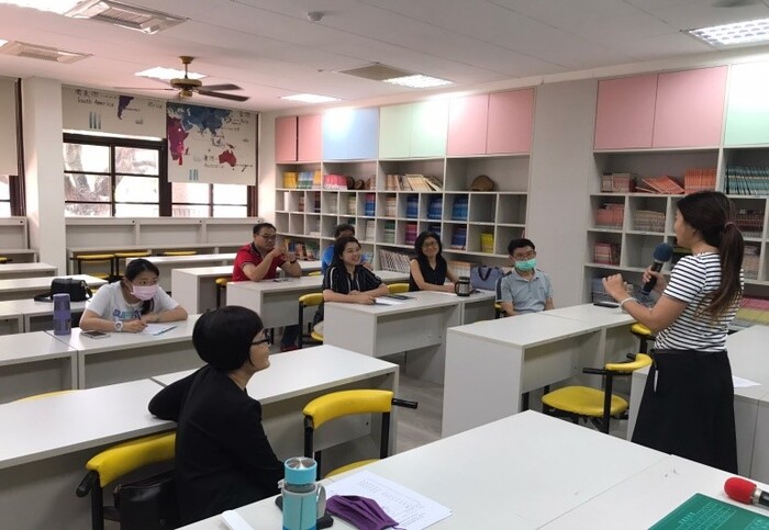 (活動快報)20210415計畫團隊教師至佳冬國小討論在地英文教材編寫圖片