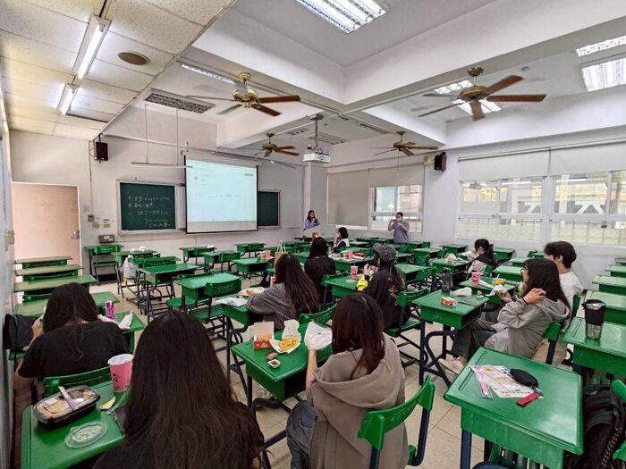 🎊今天是「鄉輔鄉成社團」的第二次社課！圖片