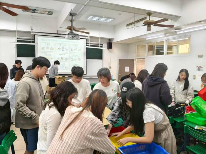 【一箱玩具，滿滿驚喜與學問 🧸✨】圖片