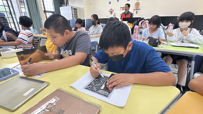 【對稱世界大冒險!我們今天變身對稱小探險家】圖片