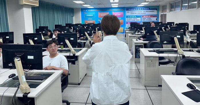 🎓 國小教師面面觀｜教學現場的真實分享圖片