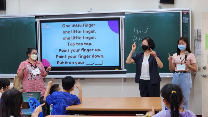 【活動快報】在地英文共學共好：東海國小低年級教學實作圖片