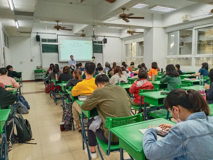 (活動快報)202100322枋寮國小校長蒞校分享國小彈性學習課程圖片