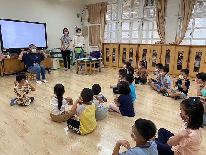 【ACTIVITIES】Local English learning and mutual success: Teaching practice in the kindergarten attached to Donghai Elementary School IIImage