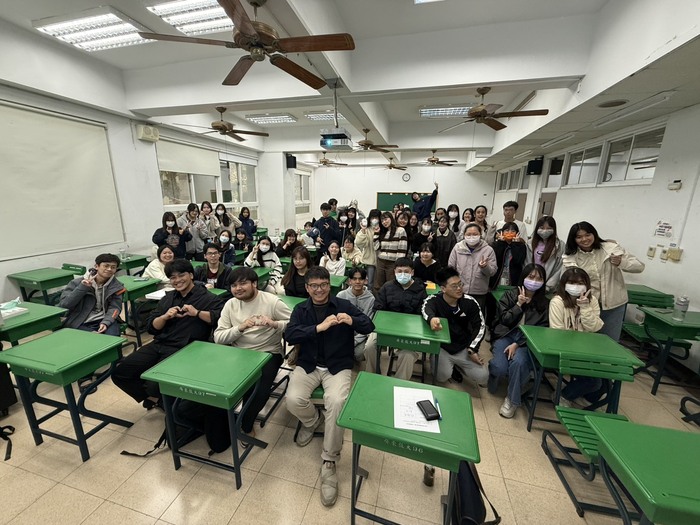 #【國際交流 🌍 | 泰國學生 X 社會領域概論課】114.03.19圖片