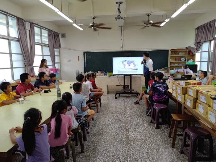 【屏東大學 × 彰化師範大學｜水泉國小夏日樂學 Day2  綠能、語文、體能一次滿足！】圖片