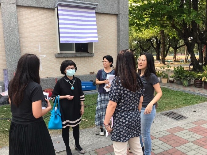 0113本子計畫英語素養課程潘怡靜主任至佳冬國小討論英語文化交流活動圖片